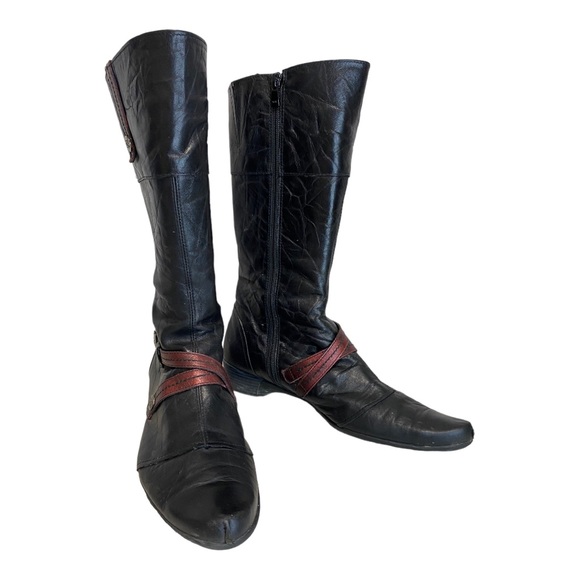 DorKing By Fluchos - Black leather Flat Dress/Biker Boot - 9 - Picture 6 of 12